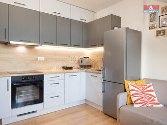 Prodej bytu 2+1, 56 m², Praha, ul. V závětří