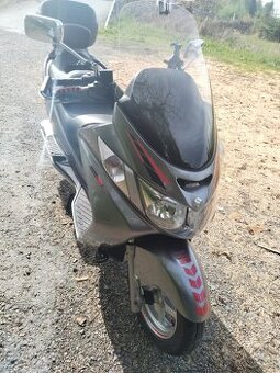 Suzuki burgman 400