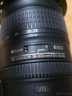 NIKON 28-300 VR FF - 1