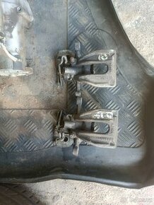 Zadní brzdiče Bosch Ford Mondeo mk3 combi r.v.03-07