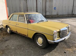 Mercedes w115 240D Dily