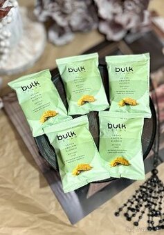 BULK Vegan Protein Blondie Narozeninový dort 60g - 1