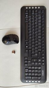Set bezdrátové klávesnice a myši A4tech