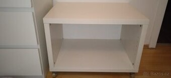 Stolek pod TV