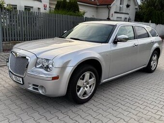 Chrysler 300C 5.7 hemi 250kw - 340PS 4x4 - touring, rok 2005 - 1