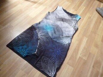 šaty Desigual vel.M-L