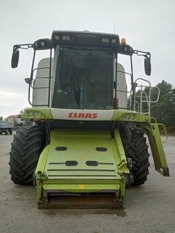 Sklízecí mlátička CLAAS LEXION 550