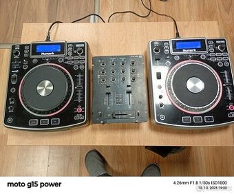 DJ set, NUMARK NDX800 2x, Akiyama MX-2.