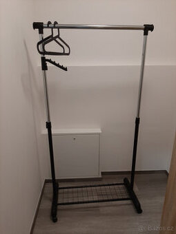 Věšák - štendr