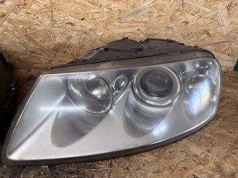 LEVÉ PŘEDNÍ HALOGENOVÉ SVĚTLO VW TOUAREG 7L 7L6941015CE