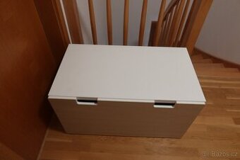 Peřináč, úložná komoda, pokojíček