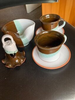 Keramicka sada hrnecky, zvonek, popelnik