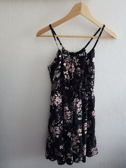 letní květované šaty