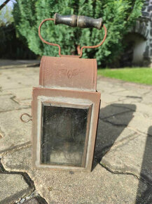 Stará drážní petrolejová lampa