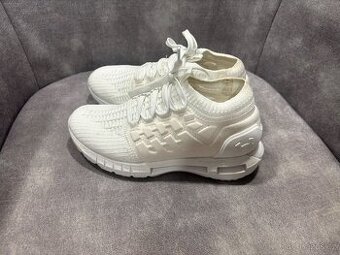 Under Armour Speedform 2.0 vel. 37.5