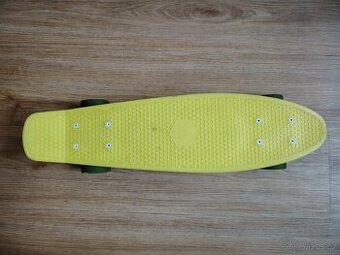 Pennyboard BABY MILLER ,barva žlutá