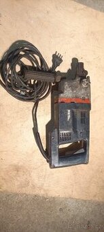 Příklepová vrtačka