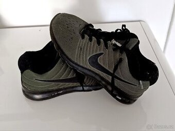 Nike dětské boty vel,US 5.5, stélka 23,5 cm