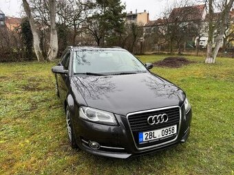 Audi A3 Sportback 1.4 TFSI (92 kW) – Čerstvý servis, Panoram