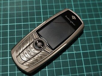 mobil čínský pro sběratele Lambo a Bugati