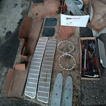 Trabant 601S mix dílů nové i použité