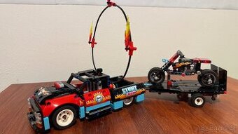 LEGO Technic 42106 Kaskadérská vozidla