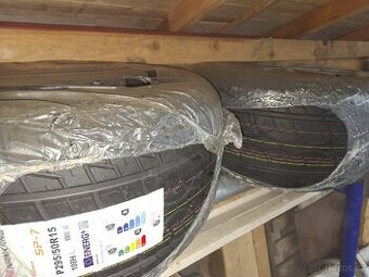 TRIKE BOOM REWACO pneumatiky