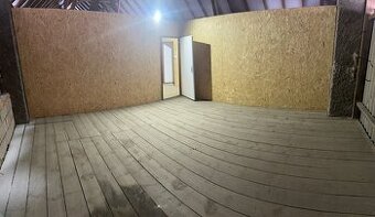 Pronájem malometrážních skladů.