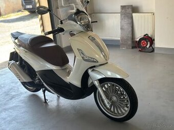 Piaggio Beverly 300