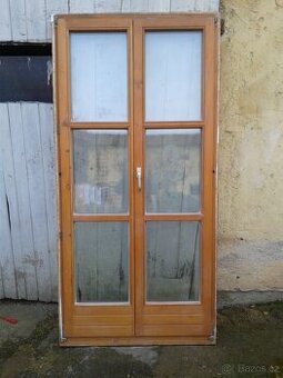 2 kusy - Dřevěné balkonové dveře 109 x 222 cm