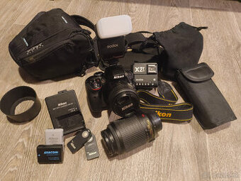 Predám Nikon D3300 s dvomi objektÍvmi a prÍslušenstvom