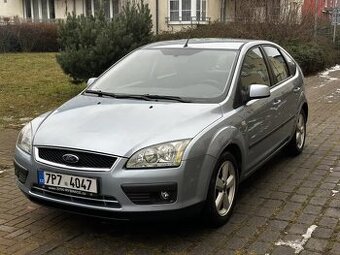 Ford Focus II 1.6 16V 85 kW Sport, Digi AC, ALU kola