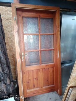 Interiérové dveře dřevěné borovice