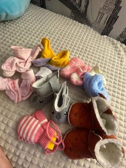 Capáčky a bryndáky