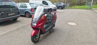 Yamaha Majesty 250, pěkné pneu, repas tlumičů