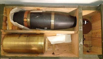 Znehodnocený dělostřelecký granát 152mm