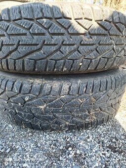Zimní pneumatiky 195/65 R15 Kormoran na disku Ford.