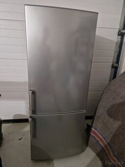 Lednice s mrazákem whirlpool