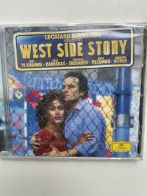 18 CD jako West Side Story, Tina Turner, W.Houston atd. - 1