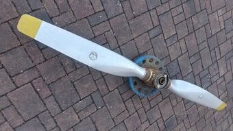 Stavitelná vrtule Avia průměr 182 cm z LET L-200 Morava