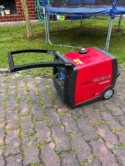 Honda EU 30i  elektrocentrála invertor