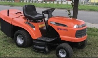 Zahradní traktor trakturek sekaci traktor