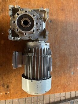 Elektromotor 0,37 kW třífázový , 1400 ot/min