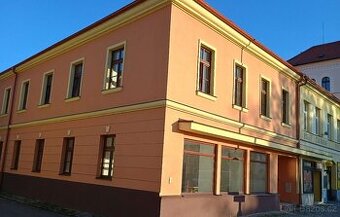 Pronájem obchodní nebytové prostory Netolice, Mírové náměstí - 1