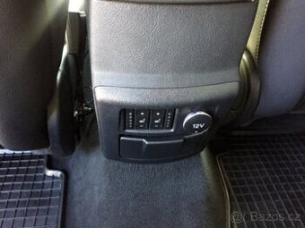 Ford Mondeo combi 2.0 tdci 103 kw původ ČR Manuál
