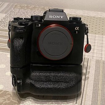 TOP model Sony A1 + grip