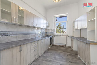 Prodej bytu 2+1, 85 m², Český Těšín, ul. Ostravská