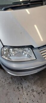 Světla VW Sharan