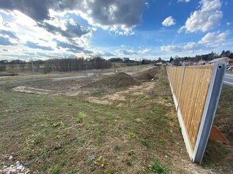 Prodej stavebního pozemku 725 m² - Jívoví - 1