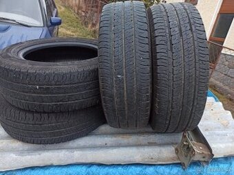 4x letní 215/65/16C 109/107T GOOD YEAR